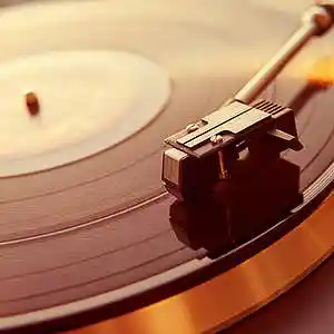 Picture for song 'REACH - 90s Hip Hop Soul Type Beat 2020 - Boom bap' by artist 'iambrackbeats'