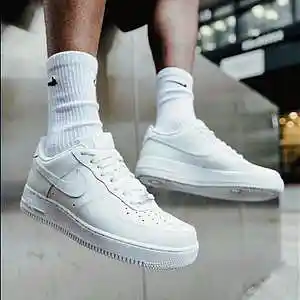 Picture for song 'WHITE' by artist 'Nick Vanelli'