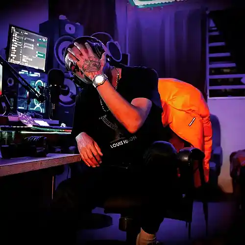 Artist picture