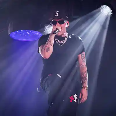 Picture for song 'LA Riot (Yeat Type Beat)' by artist 'DRAXLUR'