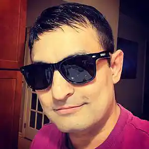 Picture for song 'Apni Ankhon Mein Basa Kar' by artist 'Chandan Dash'