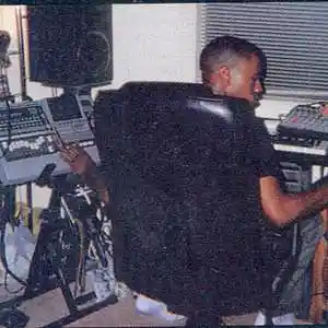 Picture for song 'Come Closer' by artist 'GWBA Music'