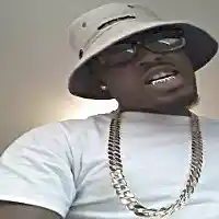 Picture for song 'GUCCI MANE TYPE BEAT (FREE DL) 689516' by artist 'HOOD SQUAD BEATZ'