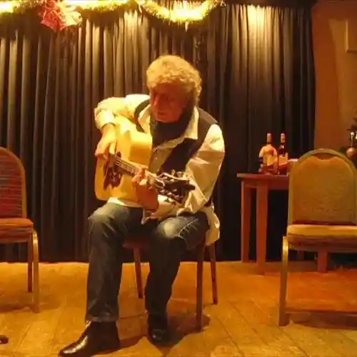 Picture for song 'The Brand New Tennessee Waltz ...' by artist 'Jozeph Roberts'