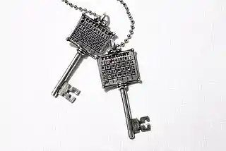 Picture for song '2 Keys' by artist 'Junior Black'