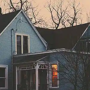 Picture for song 'WHISPER (Emo Rock x Midwest Emo Type Beat)' by artist 'IOX'