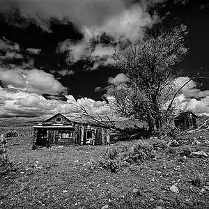 Picture for song 'LET ME DOWN "free download"' by artist 'Le Black James on the Track'