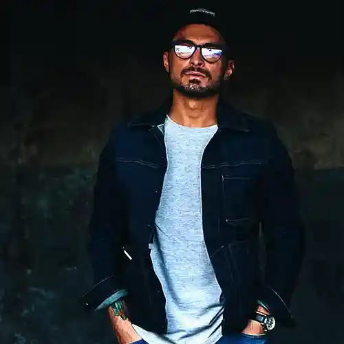 Picture for song 'Cosmiq' by artist 'CHESTAR'