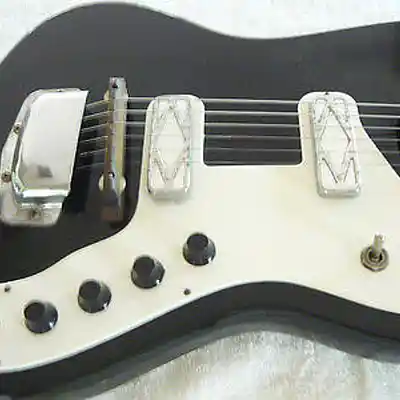 Picture for song 'GuitarTownCat-remix' by artist 'Ralf Tygerz Records'