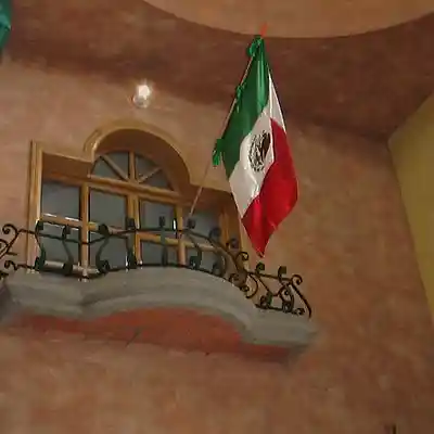 Picture for song 'Mixdown Mexico' by artist 'RobbyDMT'