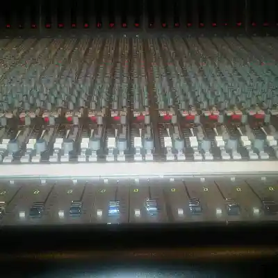 Picture for song 'PRODUCED AN MIXED BY D.VAZQUEZ' by artist 'D.VAZQUEZ'