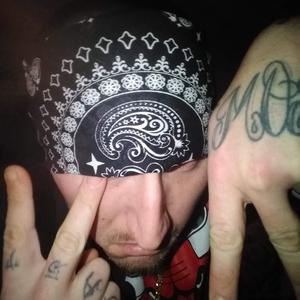 Picture for song 'edited bak agin new' by artist 'Official page of Mr.804'