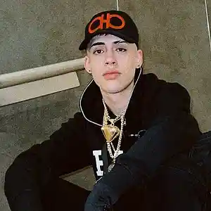 Picture for song '"SI NO ES CONTIGO" Cris Mj x Luar La L Type Beat' by artist 'Suak La Magia'