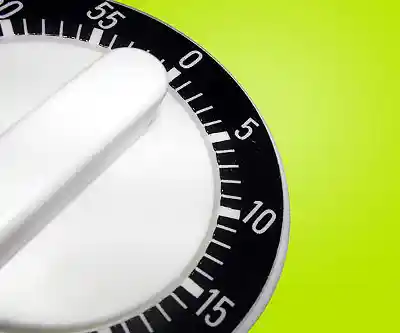 Picture for song '2 late' by artist 'Veezy Valor Beatz'