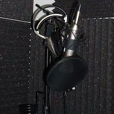 Picture for song 'Hooch - Dont Wanna Know Ya Name' by artist 'Cven Blackout'