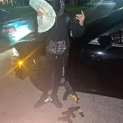 Picture for song '"STACK UP" Bloodhound Lil jeff type beat' by artist 'prod.umbrellaa'