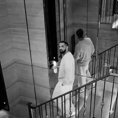 Picture for song 'Mirrors / Drake x Bryson Tiller Type Beat' by artist 'K-Zen Beats'