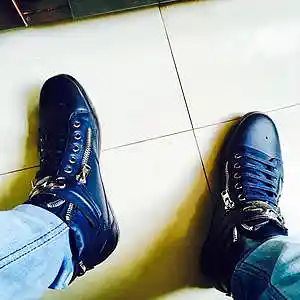 Picture for song 'USOLIBRE' by artist 'Doc l'artist'