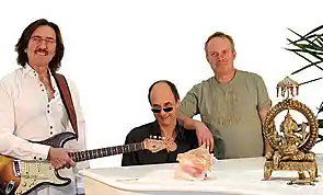 Picture for song 'Bonnie & Clyde' by artist 'Summer's Ocean'